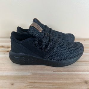 New Balance Fresh Foam Cruz V2 Black Running Shoes kids size 11.5